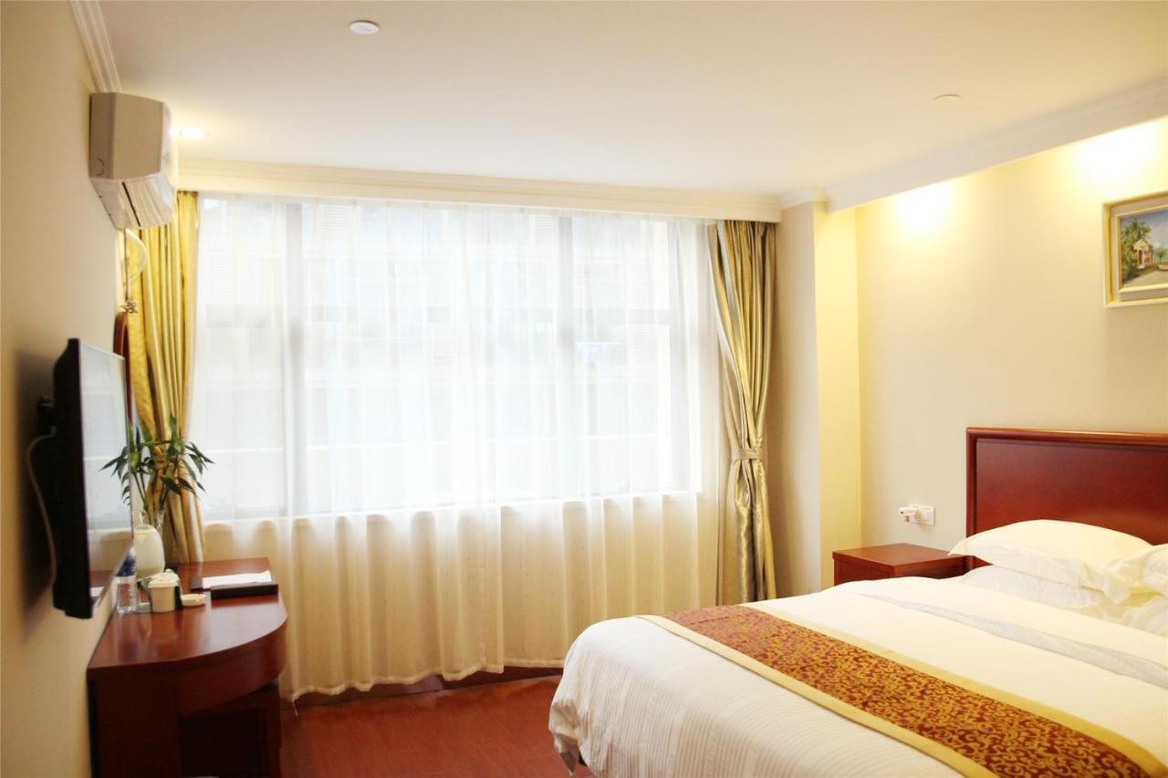 Greentree Inn Shanghai Pudong Airport Wild Animal Park Express Hotel Nanhui المظهر الخارجي الصورة